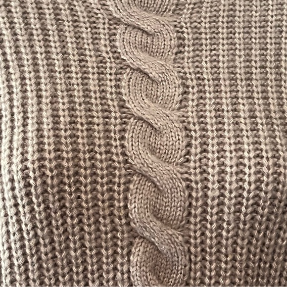 Women’s 21 Main chunky cable knit sweater with fringe, size large - Picture 2 of 7